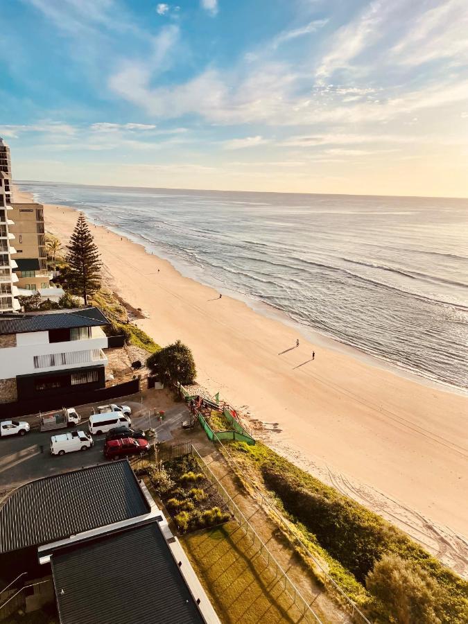 Absolutely Stunning! On The Beach !!! Gold Coast Exterior foto