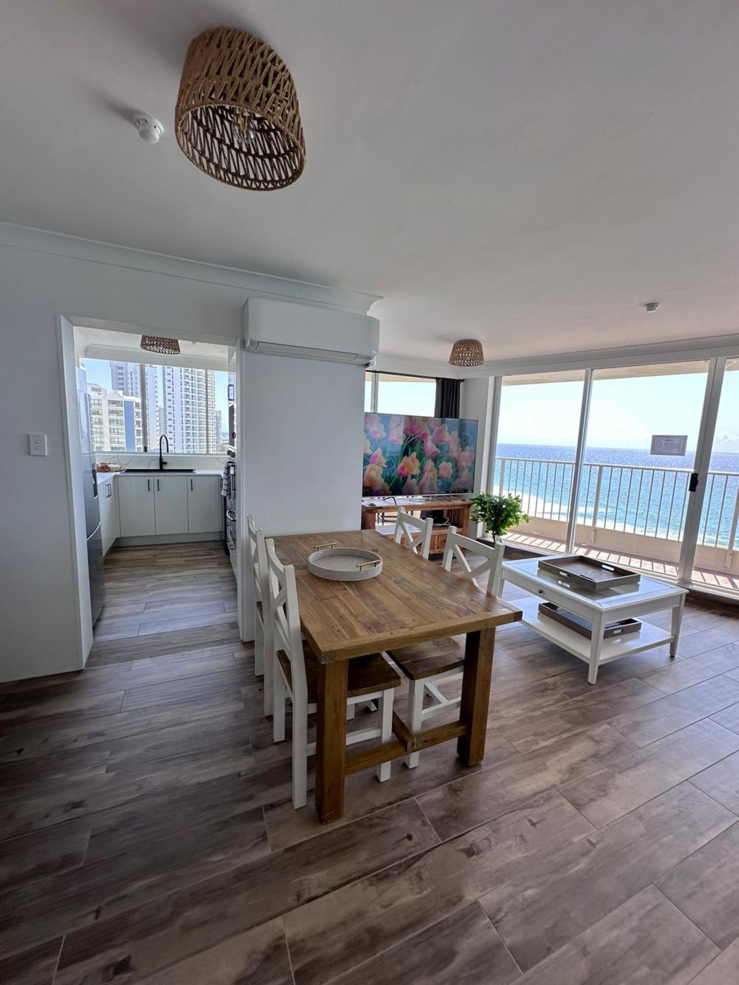 Absolutely Stunning! On The Beach !!! Gold Coast Exterior foto