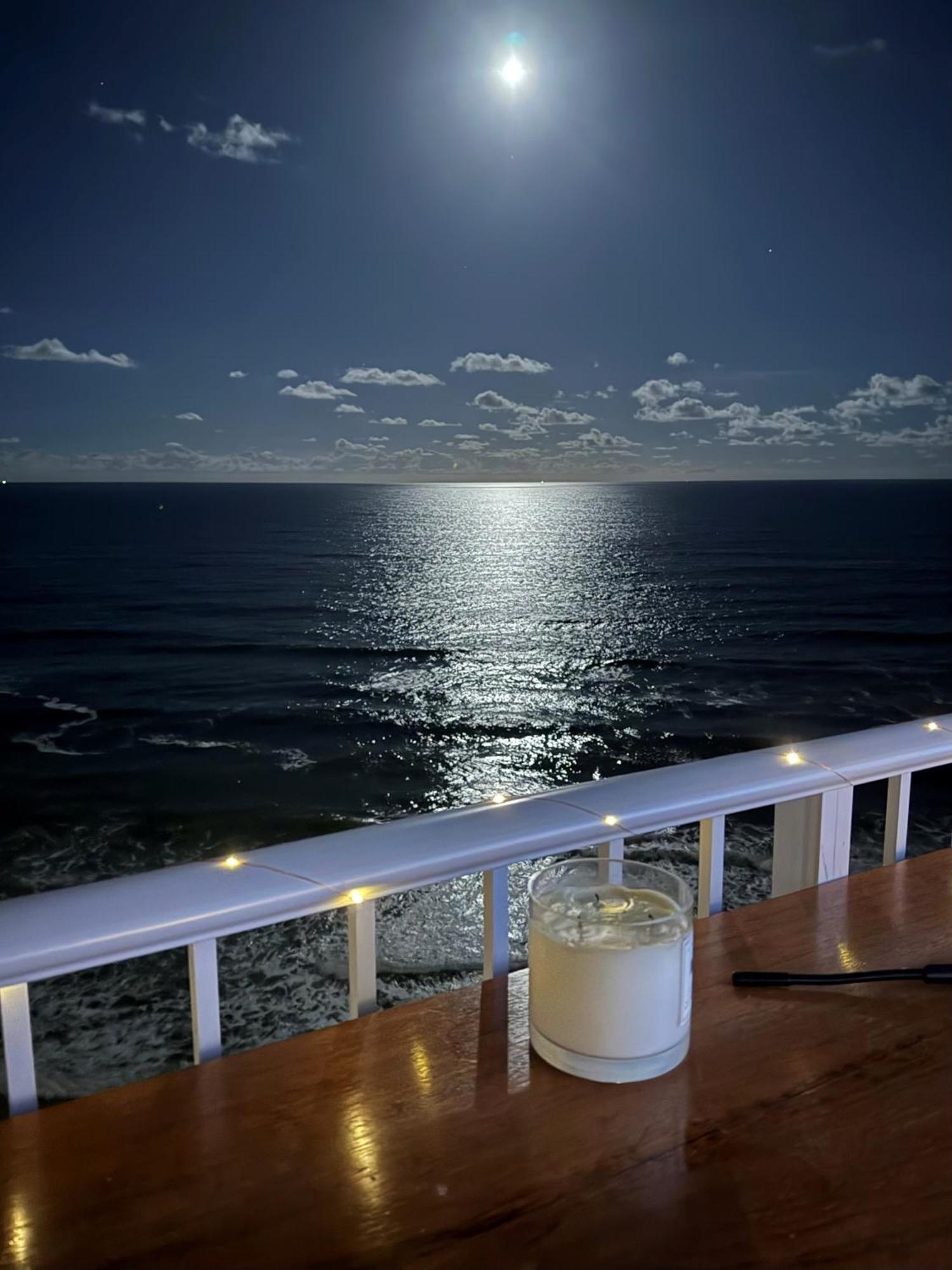 Absolutely Stunning! On The Beach !!! Gold Coast Exterior foto